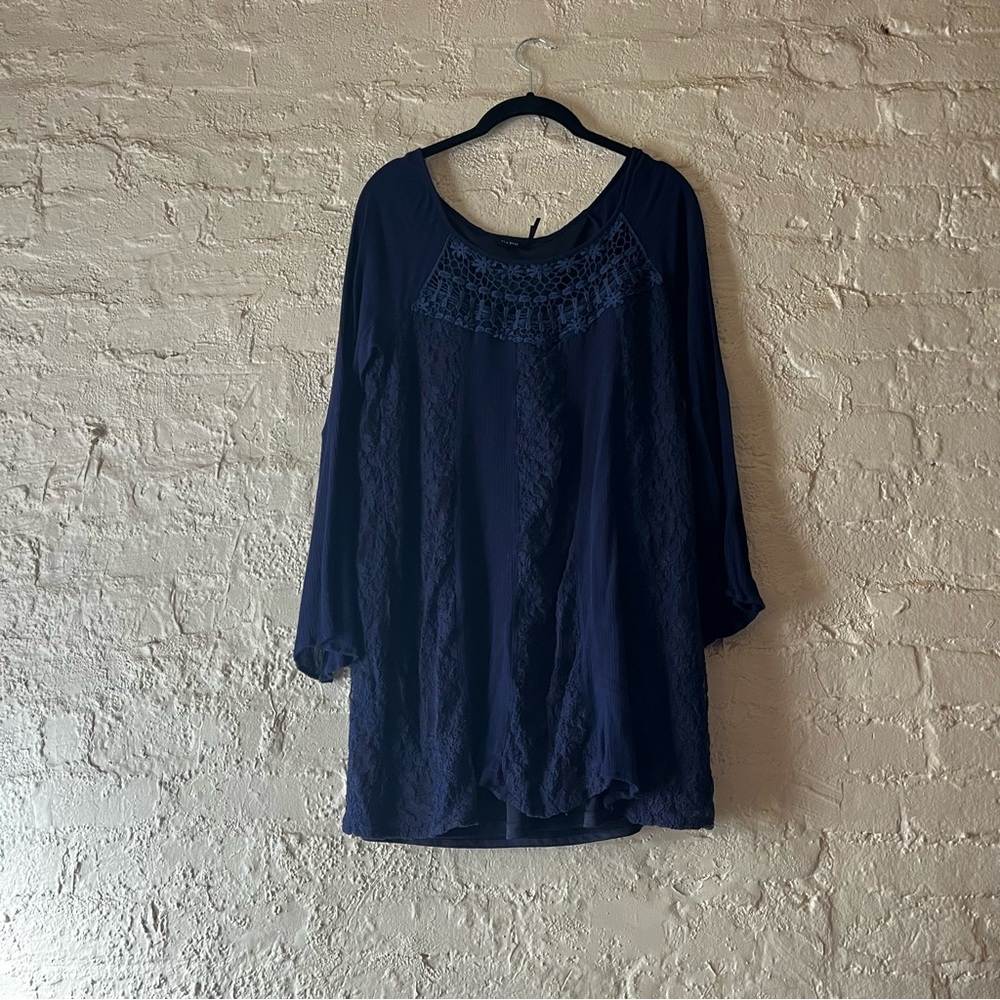 Blu pepper blue lace dress